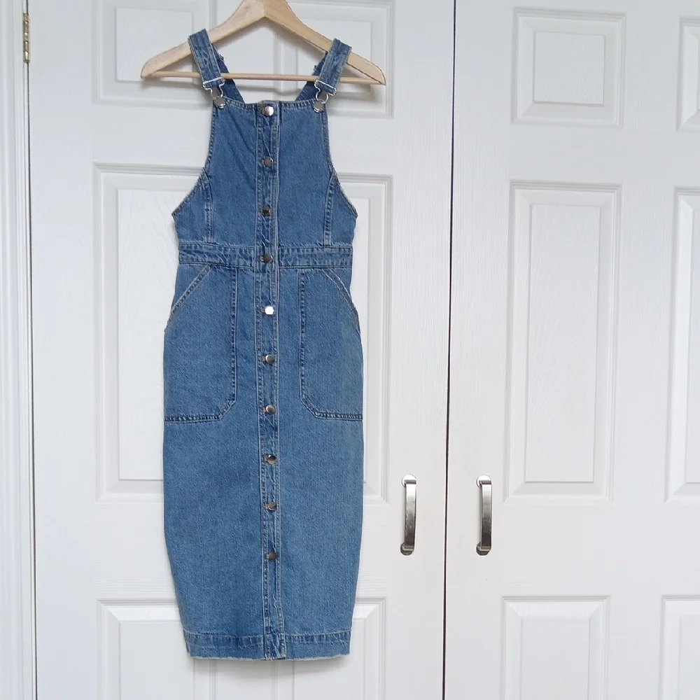 Like-New Ptp15" H&M Blue Denim Button Down Dress - Picture 3 of 16